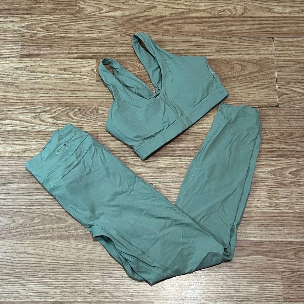 Gymshark Whitney Workout Set Scrunch Back